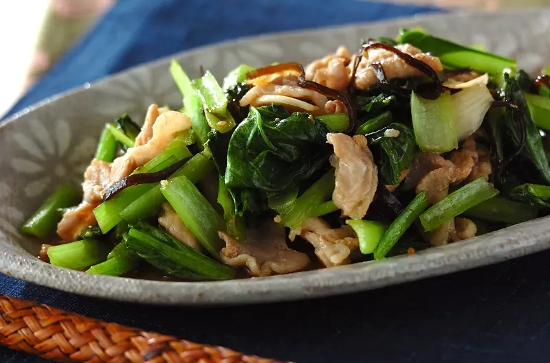 豚と小松菜の昆布炒め レシピ 作り方 E レシピ 料理のプロが作る簡単レシピ
