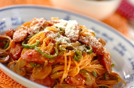 たっぷりケチャップのナポリタン