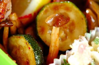 ズッキーニとキノコのソテー