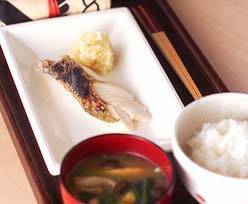 炊きたてご飯で朝ごはん