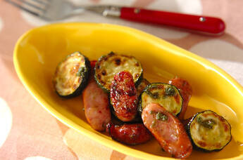 ズッキーニのバジル和え