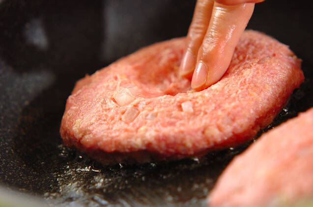 夏野菜をたっぷり使ったハンバーグの作り方の手順6