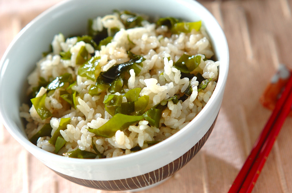 ショウガ入りわかめごはん
