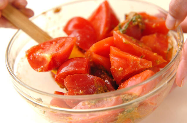トマトのゴマみそ和えの作り方の手順4