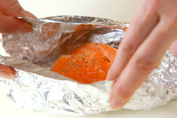 甘塩鮭のホイル焼きの作り方の手順2