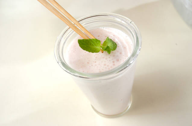 簡単ヨーグルトドリンクの作り方の手順1