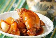 豚足の煮物