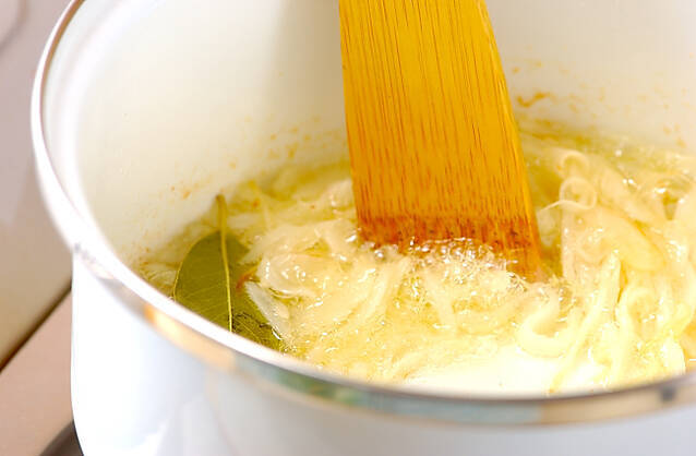 煮込みハンバーグの作り方の手順5