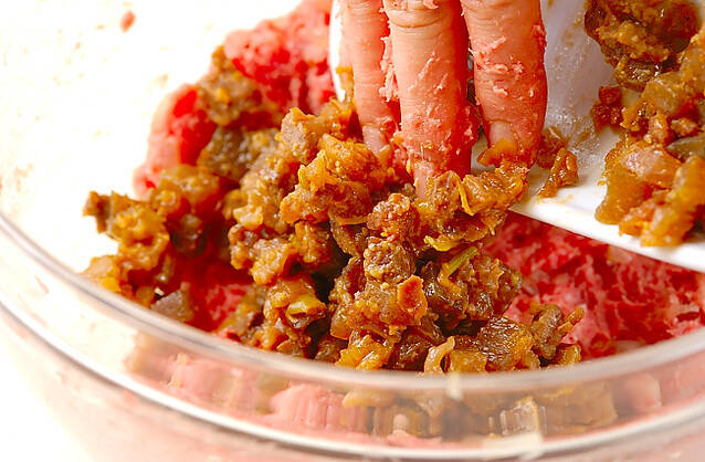 煮込みハンバーグの作り方の手順7