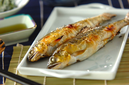 家庭で簡単！鮎の塩焼き グリルでおいしく焼こう
