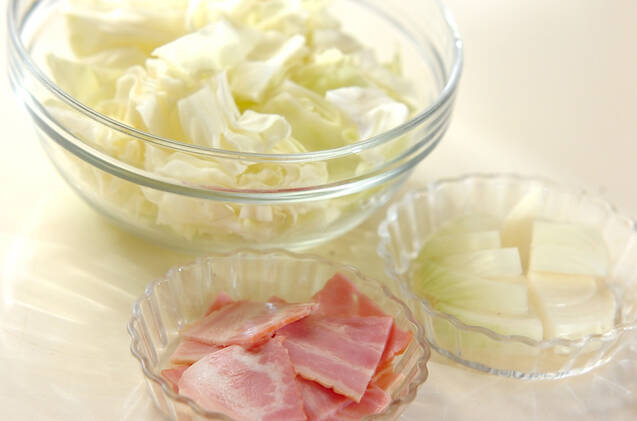 たっぷりキャベツのスープの作り方の手順1