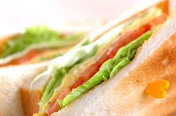 チーズオムレツサンド