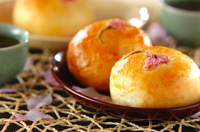 もっちり桜あんパンのレシピ 作り方 E レシピ 料理のプロが作る簡単レシピ
