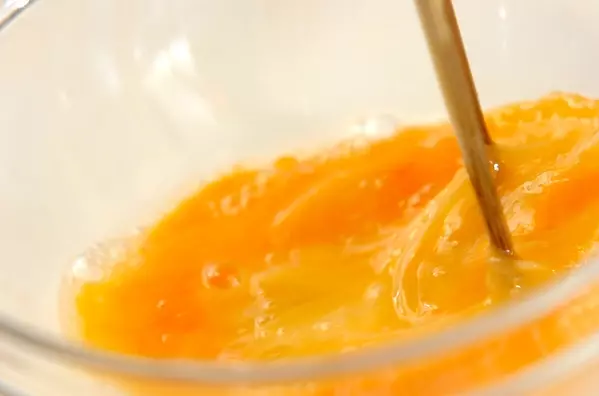 プロ直伝の茶碗蒸し なめらかに仕上がるの下準備1