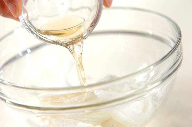 ミツバと新玉ネギの和え物の作り方の手順2