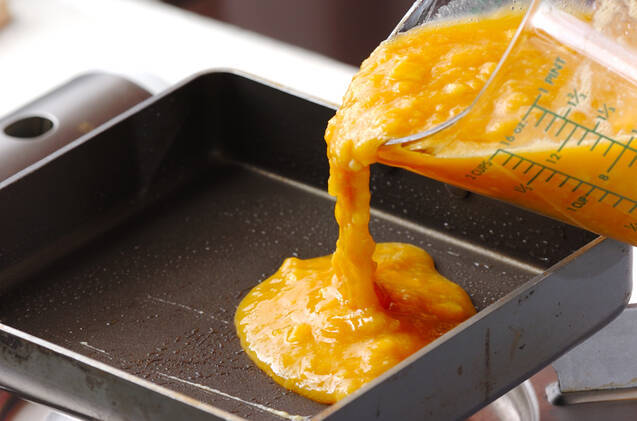 サツマイモ入り卵焼きの作り方の手順3