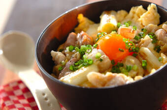 焼きネギ塩親子丼