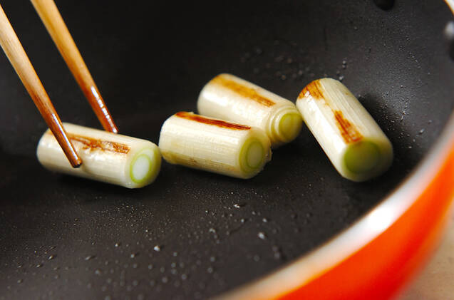 焼きネギ塩親子丼の作り方の手順4