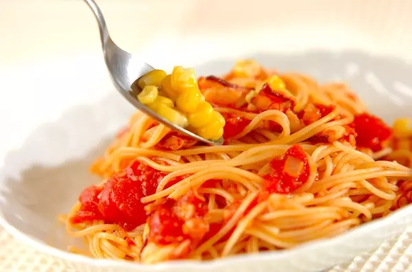 タコのトマトソースパスタの作り方3