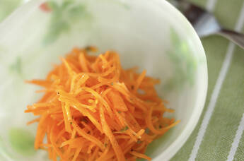 ニンジンのハーブサラダ