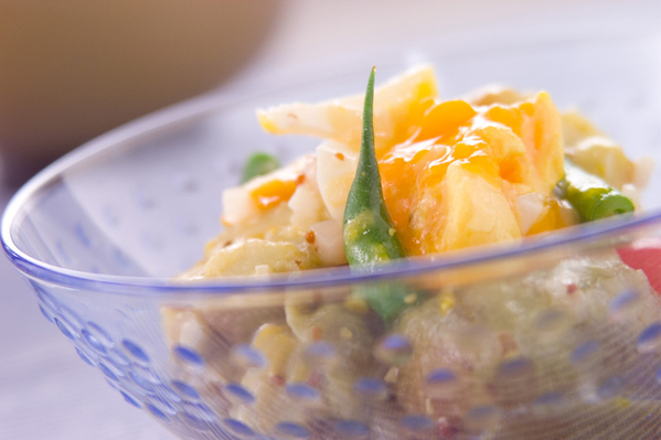 14. ナスと半熟卵のサラダ