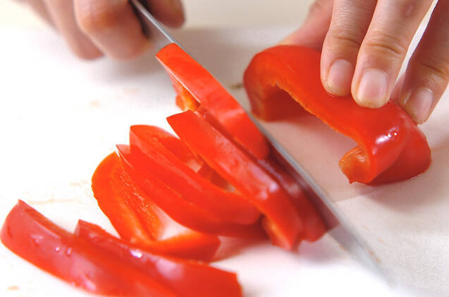 パプリカのサラダの作り方の手順1