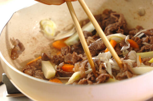 牛肉と春キャベツのオイスター炒めの作り方の手順7