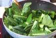 小松菜のゴマ油炒めの作り方の手順2