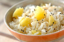 サツマイモの雑穀ご飯