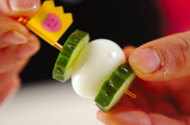 ウズラの卵とキュウリの作り方の手順3