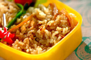 ゴボウと豚肉のカレー混ぜご飯