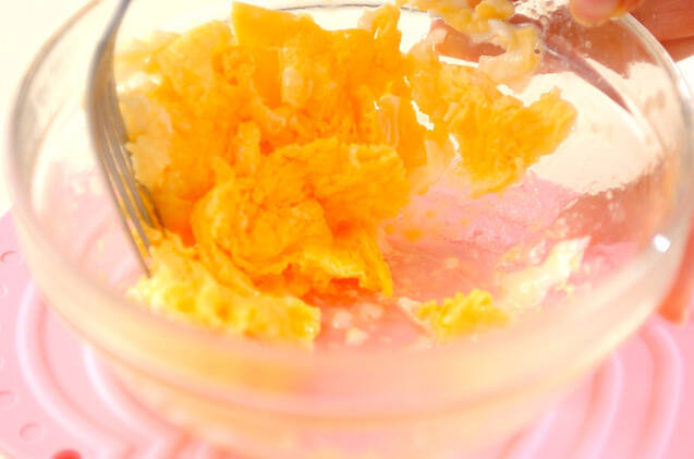 レンジ炒り卵の作り方の手順1