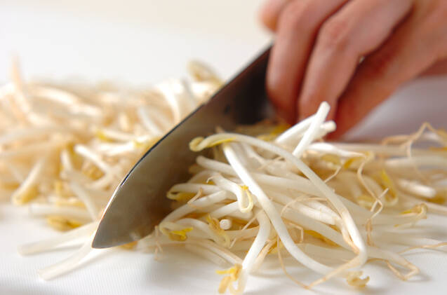 モヤシの淡甘スープの作り方の手順1