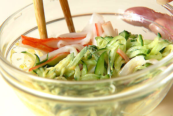 カニカマサラダの作り方の手順2