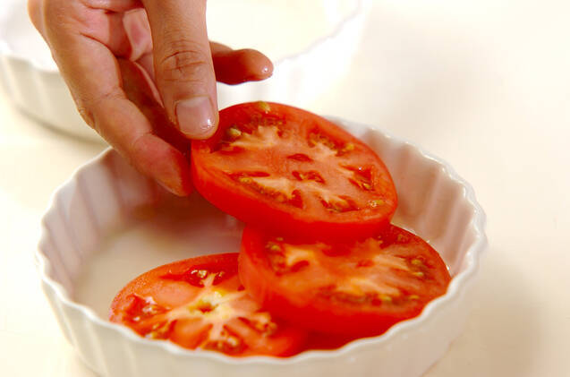 トマトのアンチョビチーズ焼きの作り方の手順1