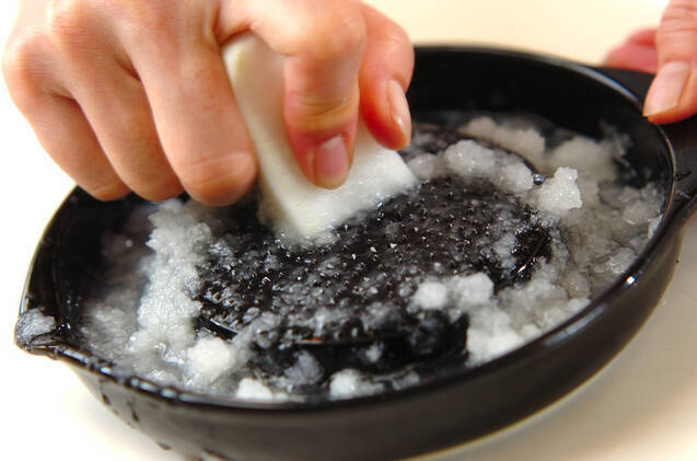 揚げ餅と砂肝のみぞれ和え　【大根上部】の作り方の手順1