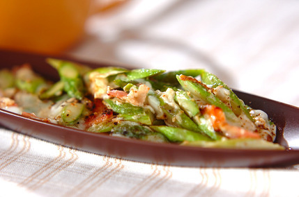 アスパラとベーコンの卵白炒め