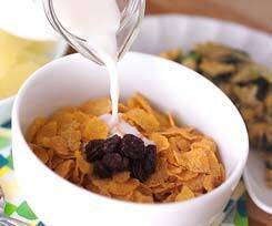 コーンフレークで朝ごはん