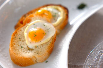 ウズラマヨ玉トースト