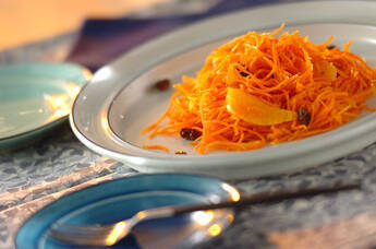 ニンジンとオレンジのメープルマリネ