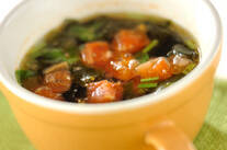 エビとトマトのスープ