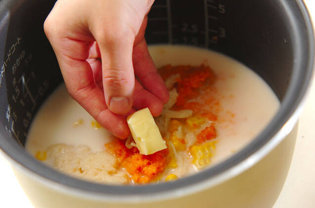 トウモロコシとホタテ缶のバターしょうゆご飯の作り方の手順5