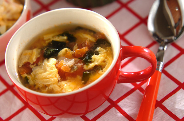 メイン料理から副菜・スープにも♪ 「トマトと卵」の人気レシピ20選の画像
