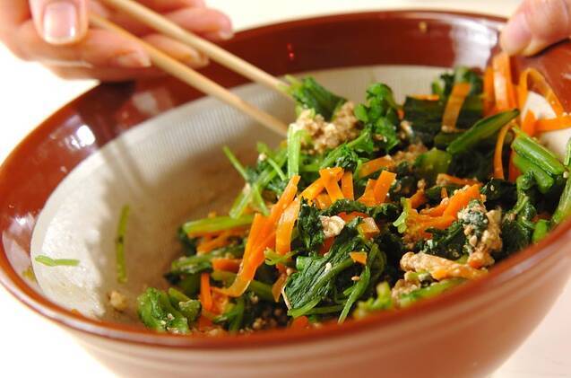 菊菜のゴマ白和えの作り方の手順4