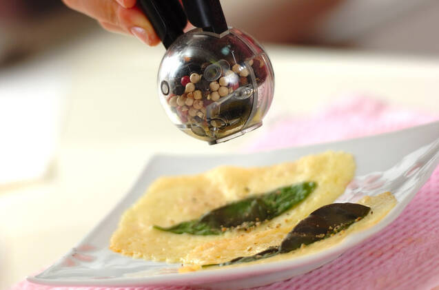 チーズバジルせんべいの作り方の手順3