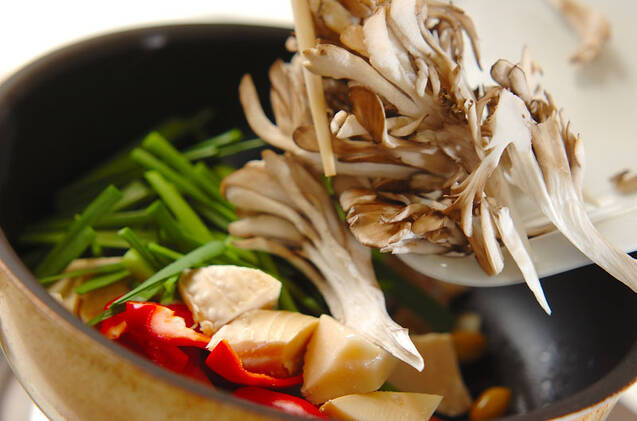 シーフードとマイタケの彩り中華炒めの作り方の手順7