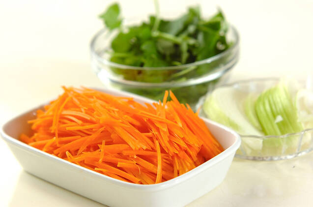 ニンジンのかき揚げの作り方の手順1