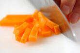 ニンジンの甘酢煮の下準備1