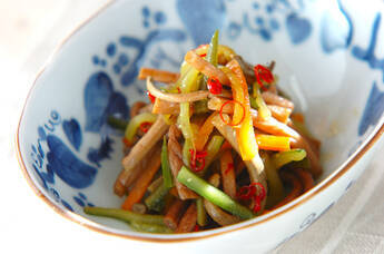 ゼンマイのピリ辛炒め