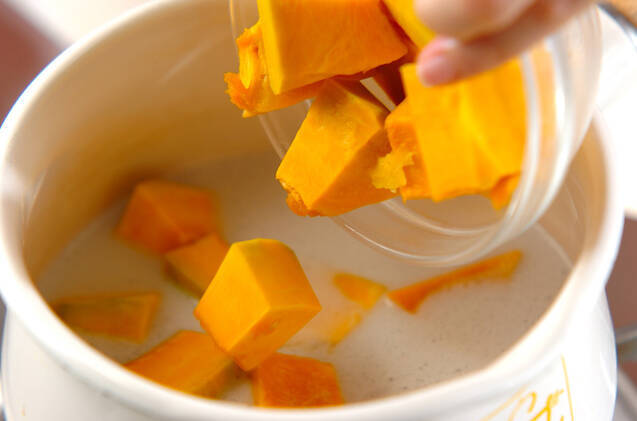 カボチャのココナッツ煮の作り方の手順2